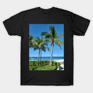 Palm trees on the Caribbean, Cancun, Mexico T-Shirt